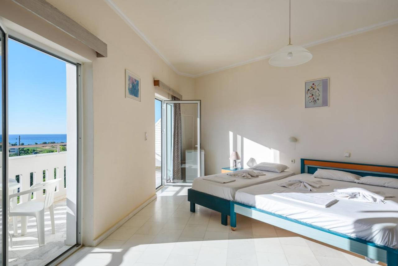 Regina Hotel Kissamos Exterior photo