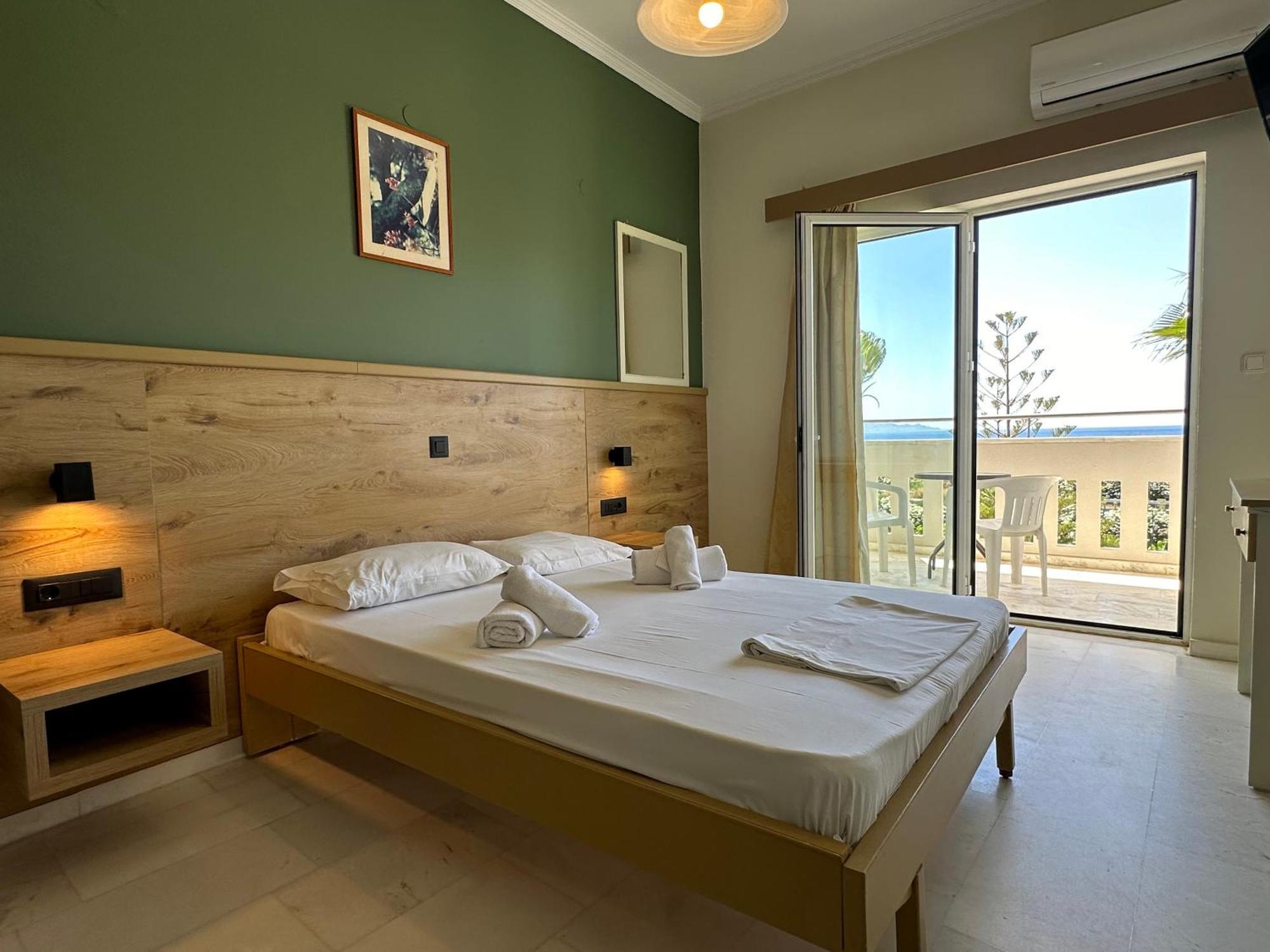 Regina Hotel Kissamos Exterior photo