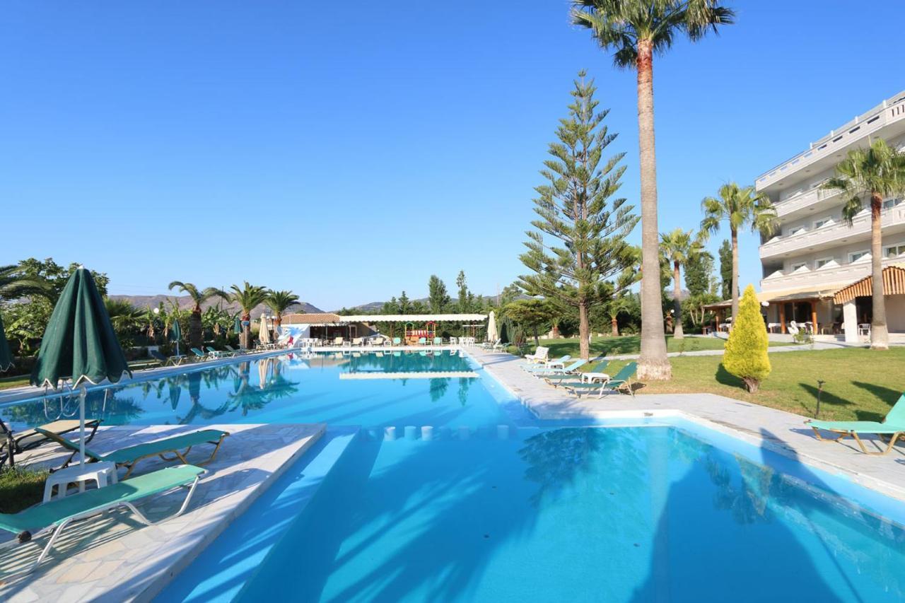 Regina Hotel Kissamos Exterior photo