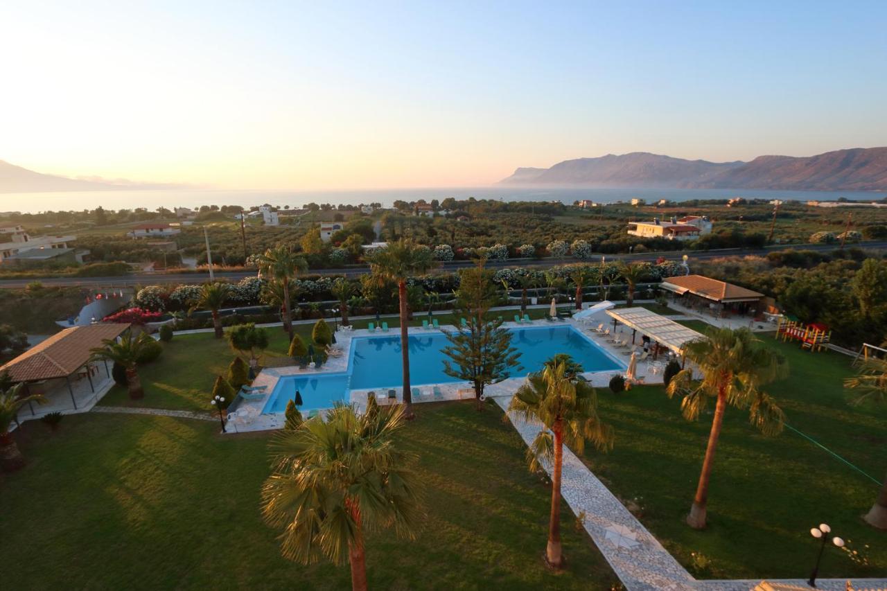 Regina Hotel Kissamos Exterior photo